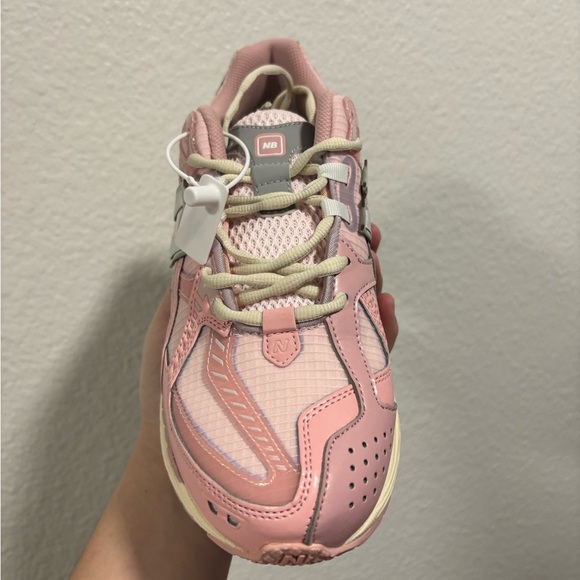 New Balance Pink and Cream 1906r - Picture 2 of 7